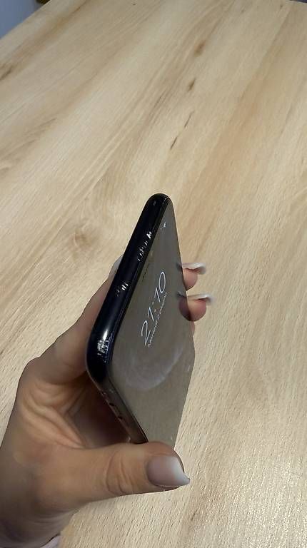 Apple Portables: IPhone Xr – D'occasion à S. Antonino par sof_j52x 4