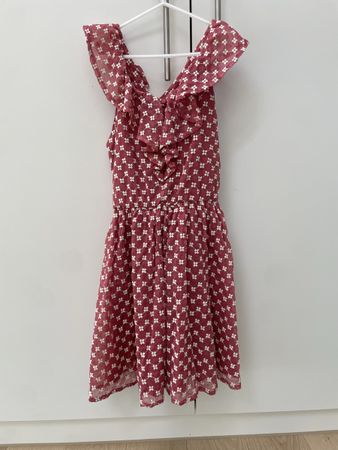 Hübsches Sommerkleid für Mädchen