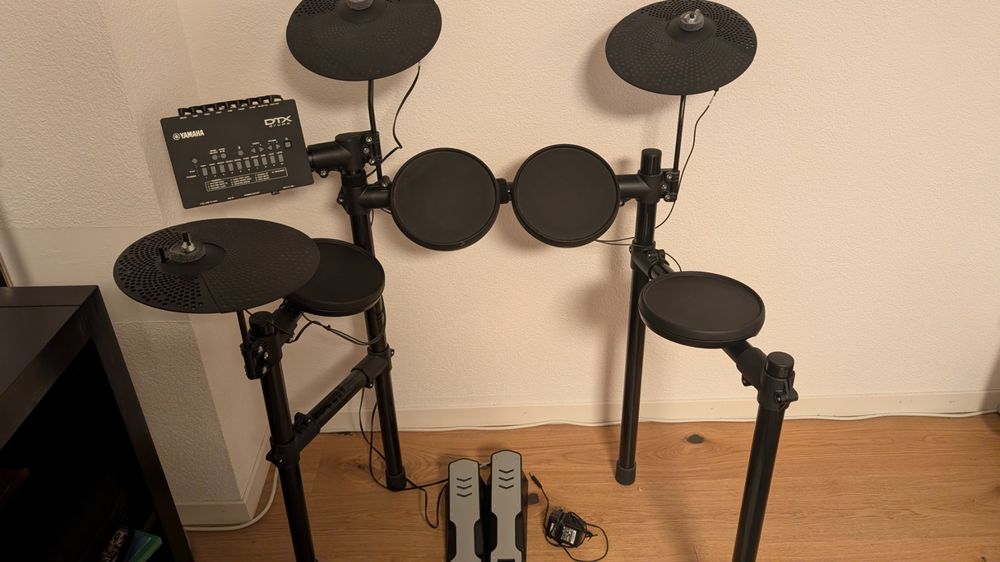 Spannende E Drum Gebraucht Bilder
