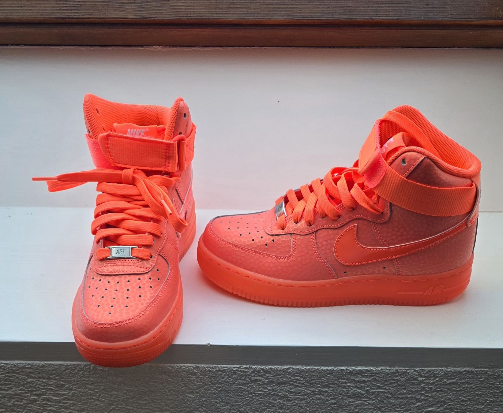 Nike Scarpe da uomo: Nike Air Force 1 lavarot neon Gr.38 – Nuovo (secondo la descrizione) da Thun venduto da Melek7 1