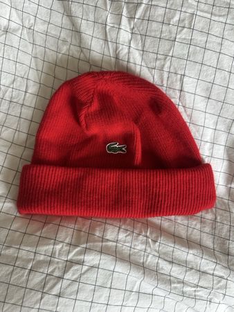 Bonnet Lacoste rouge 