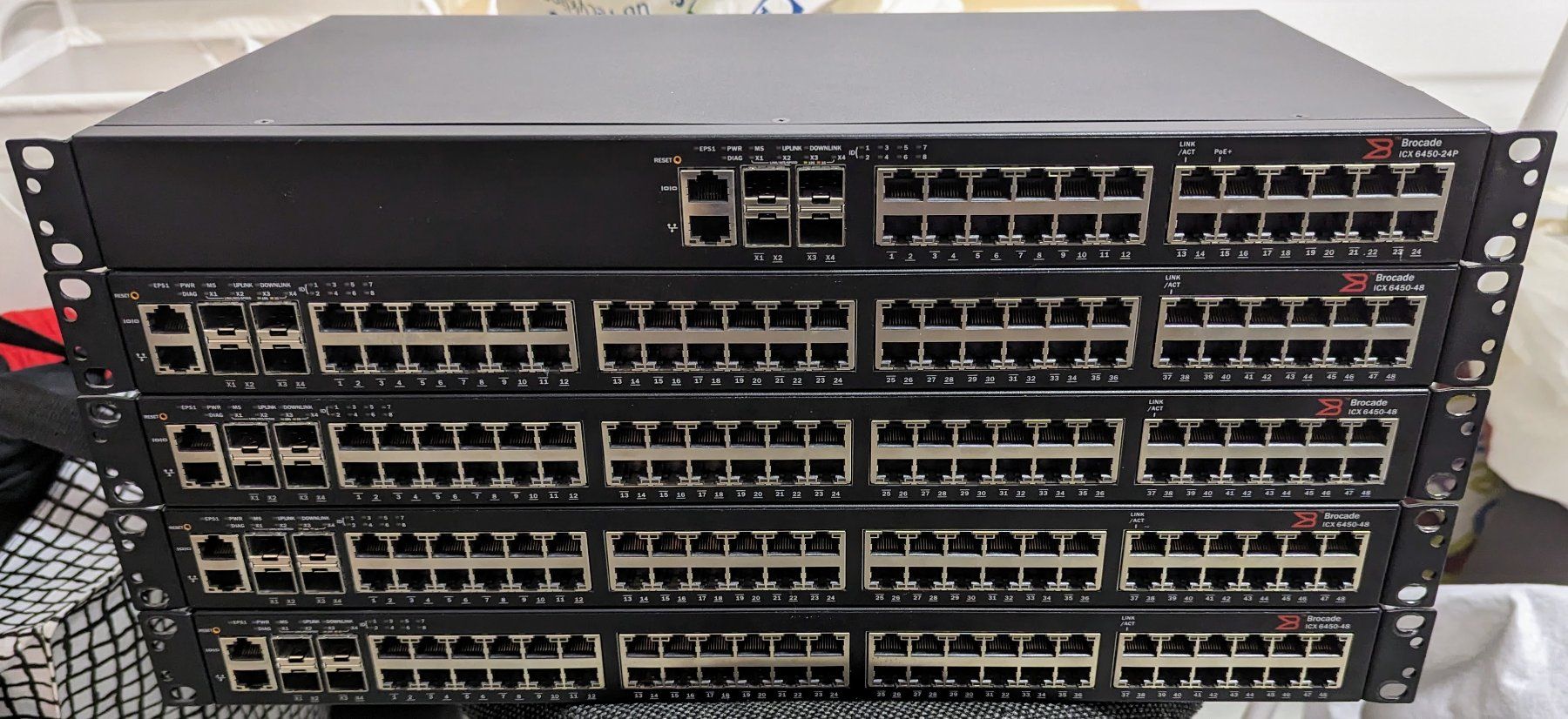 Brocade ICX switches 4x 6450-48 1x 6450-24P (Gebraucht) in Glattpark ...