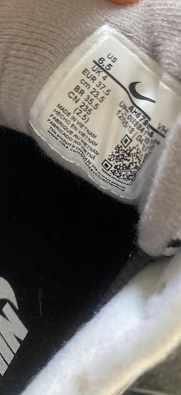 Chaussures hommes: Air Max Nike  – D'occasion à Areuse par Nic_wd9n 2