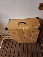 Holzkoffer