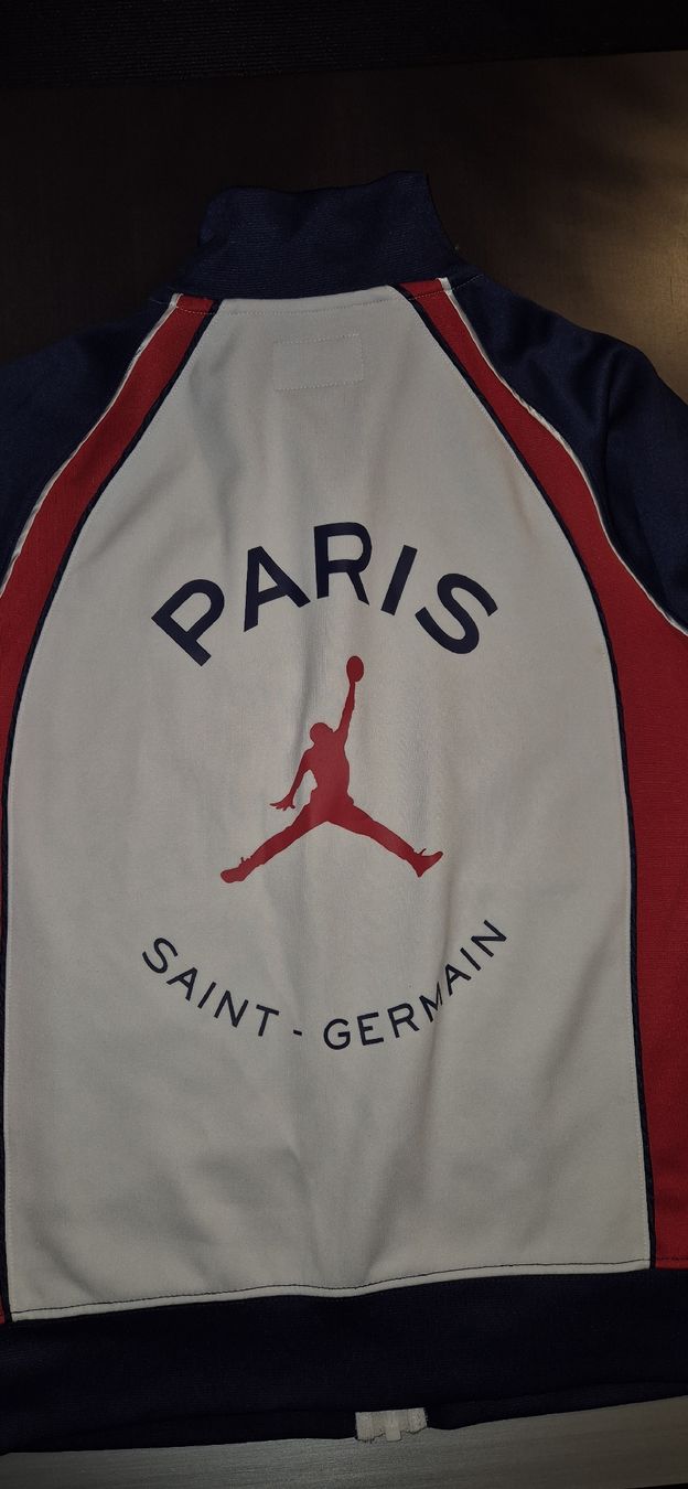 Jacken & Mäntel: Psg Trainer Jacke – Gebraucht aus Frauenfeld von ROY33 3