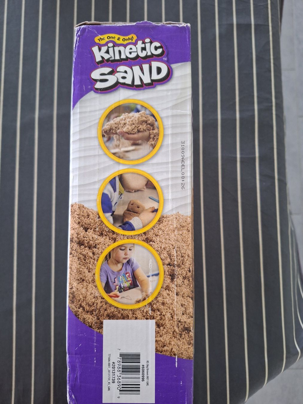 Materiale per modellare: Kinetic sand  / Sable magic, facile à modeler, ne sèche pas. – Nuovo e nell'imballaggio originale da Misery venduto da Titi57 1