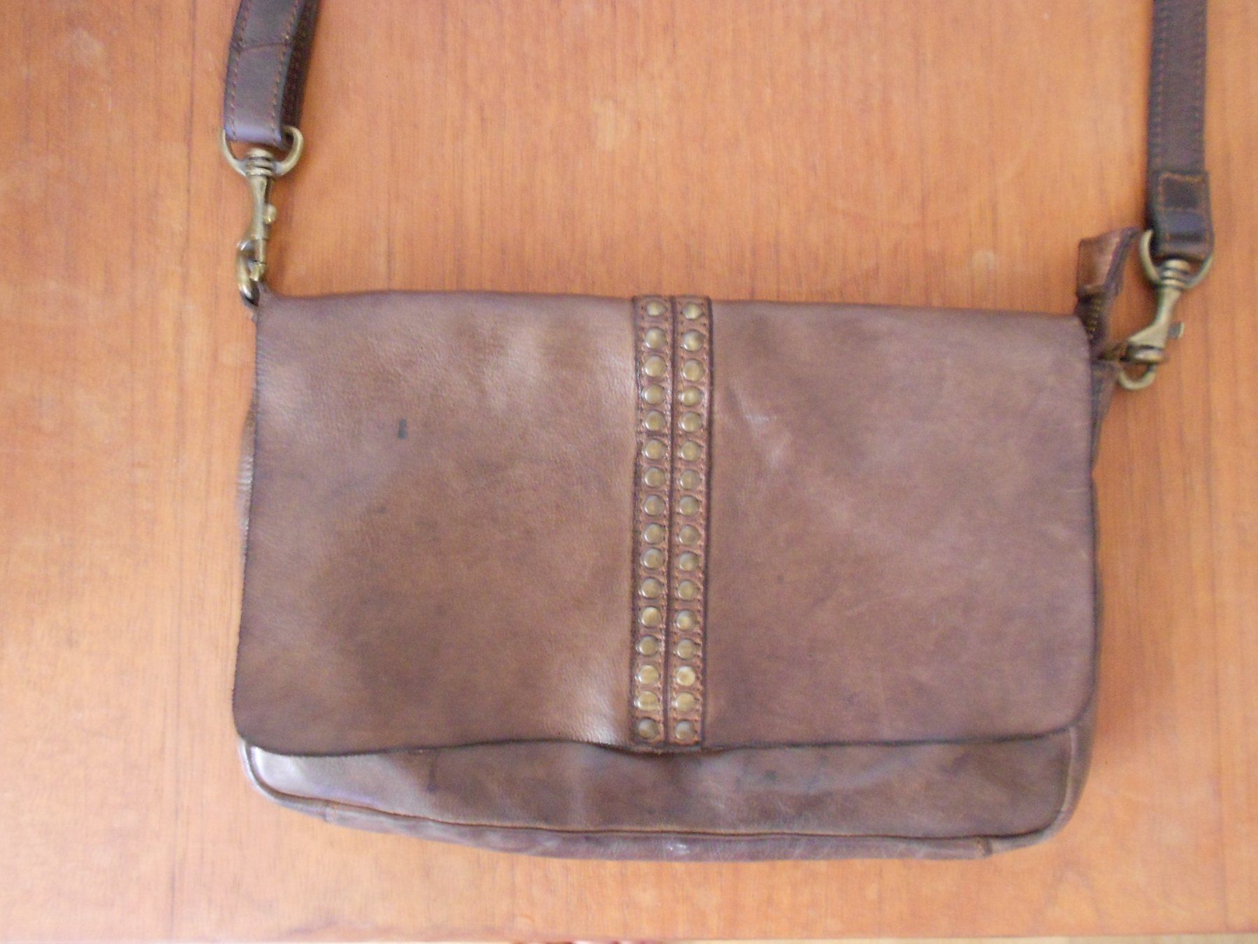 Taschen für Damen: Kleine, elegante Echtleder Handtasche von Harbour – Gebraucht aus Zollikofen von Flavabana