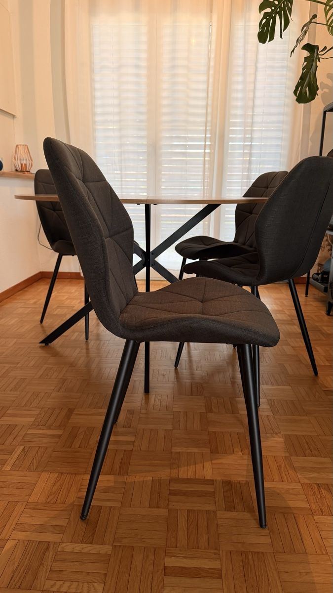 Set di tavolo e panche: Esstisch mit 4 Stühlen Rund – Usato da Wolfhausen venduto da sky-n-sand 4