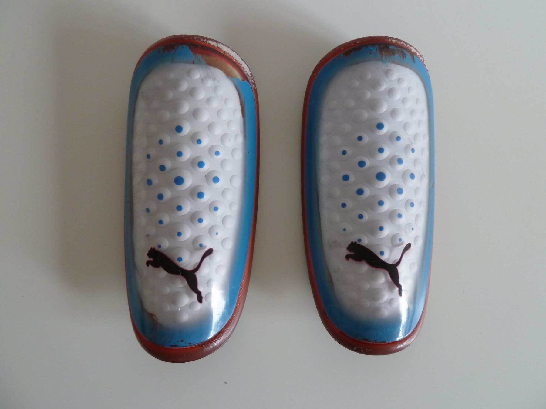 Schutz & Schoner: Schienbeinschoner Fussball Puma One – Gebraucht aus Muri b. Bern von Amelie4 2