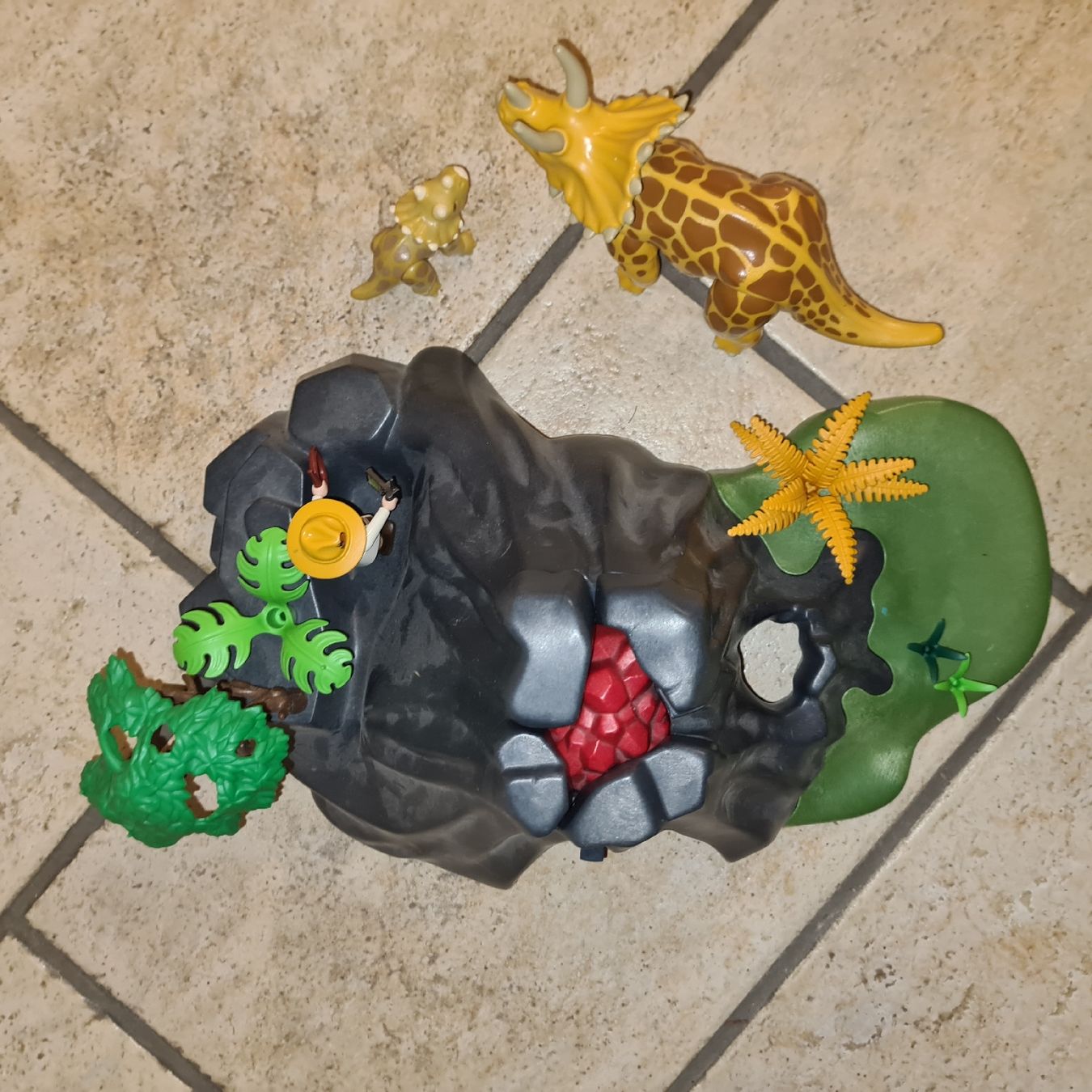 Playmobil Giocattoli: Playmobil Vulkanausbruch Dinosaurier – Usato da Niederglatt ZH venduto da Conucci 2