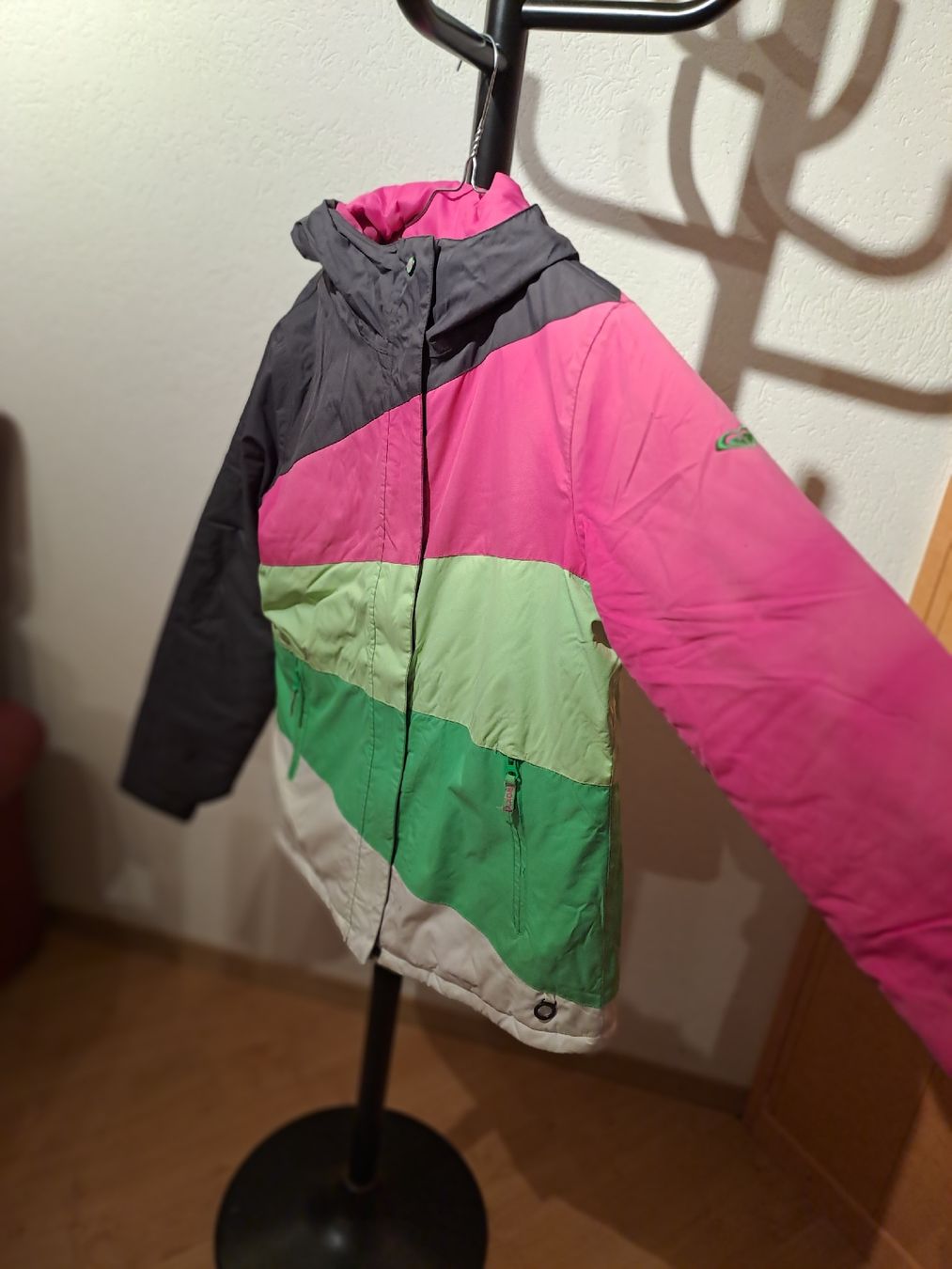 Roxy Giacche & Cappotti: Veste de ski Roxy, taille 16 ans ou S – Usato da Valeyres-sous-Montagny venduto da Romy. 1