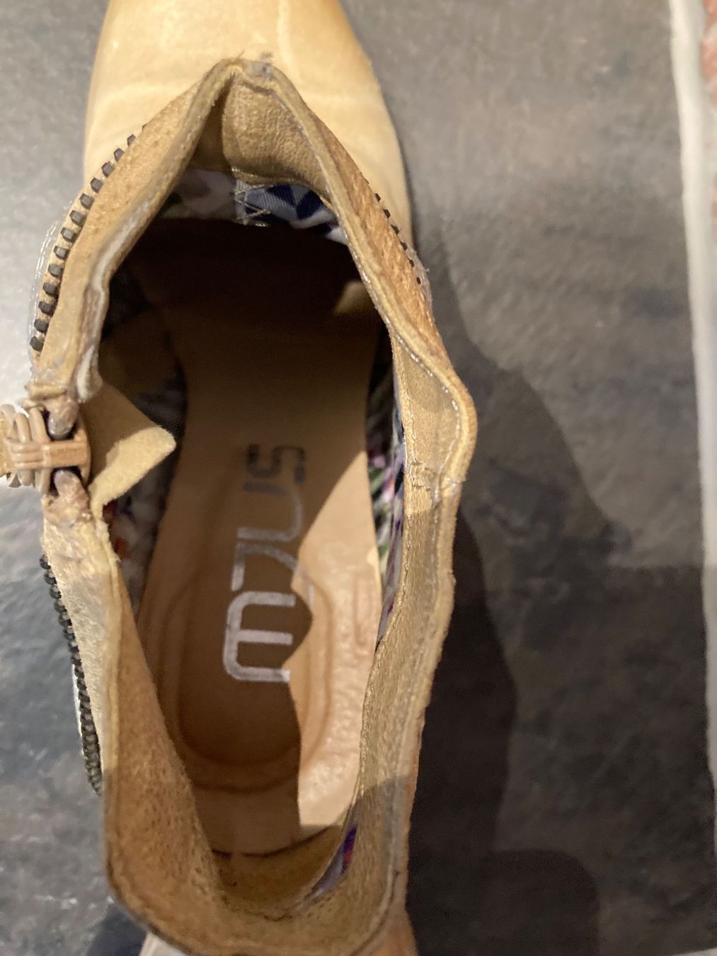 Mjus Scarpe da donna: Stiefletten – Usato da Rorschach venduto da Loonimuh 1
