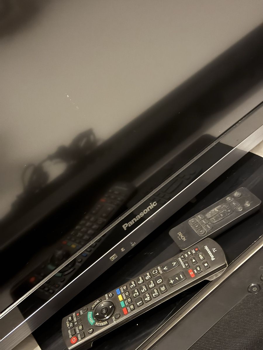 Panasonic TX-L42E3E 42 inch LCD TV with Soundbar 📺 (Gebraucht) in ...