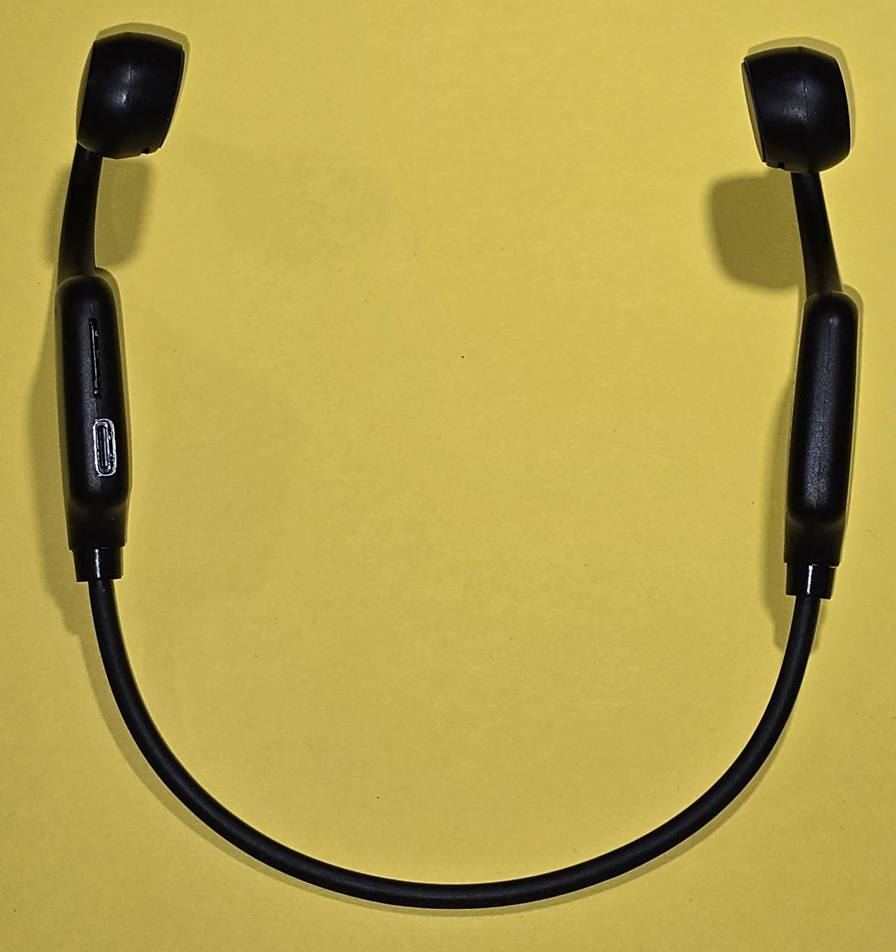 Cuffie: Headset mit 8h Laufzeit, Neu, On-ear, getestet – Nuovo (secondo la descrizione) da Azmoos venduto da johanoes