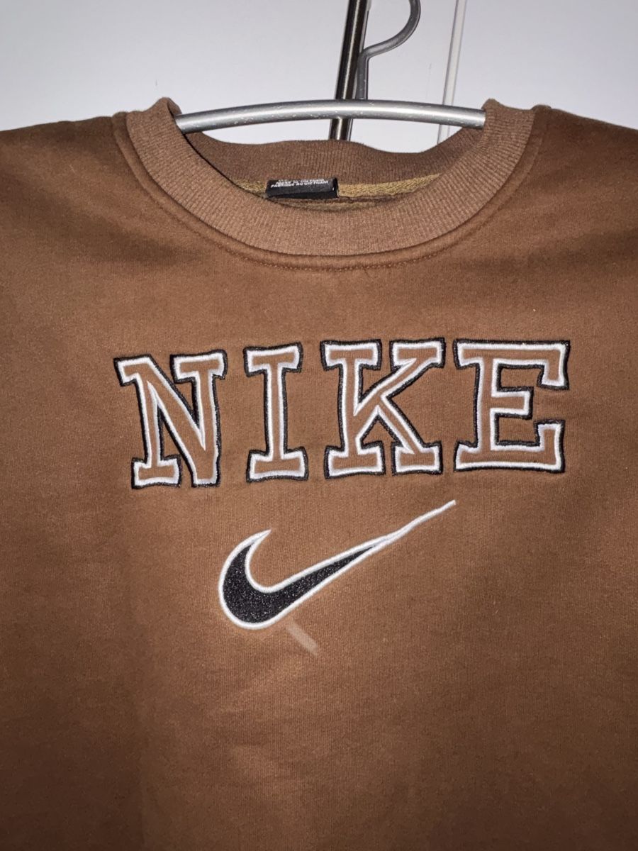 Nike Maglioni & Felpe: Braunes Nike Sweatshirt – Nuovo (secondo la descrizione) da Winterthur venduto da sanneagasi 3