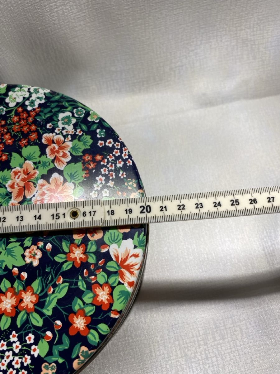 Altro in Decorazioni & Accessori: Blechdose rund Blumenmuster gebraucht – Usato da Hausen AG venduto da corinne_g 1