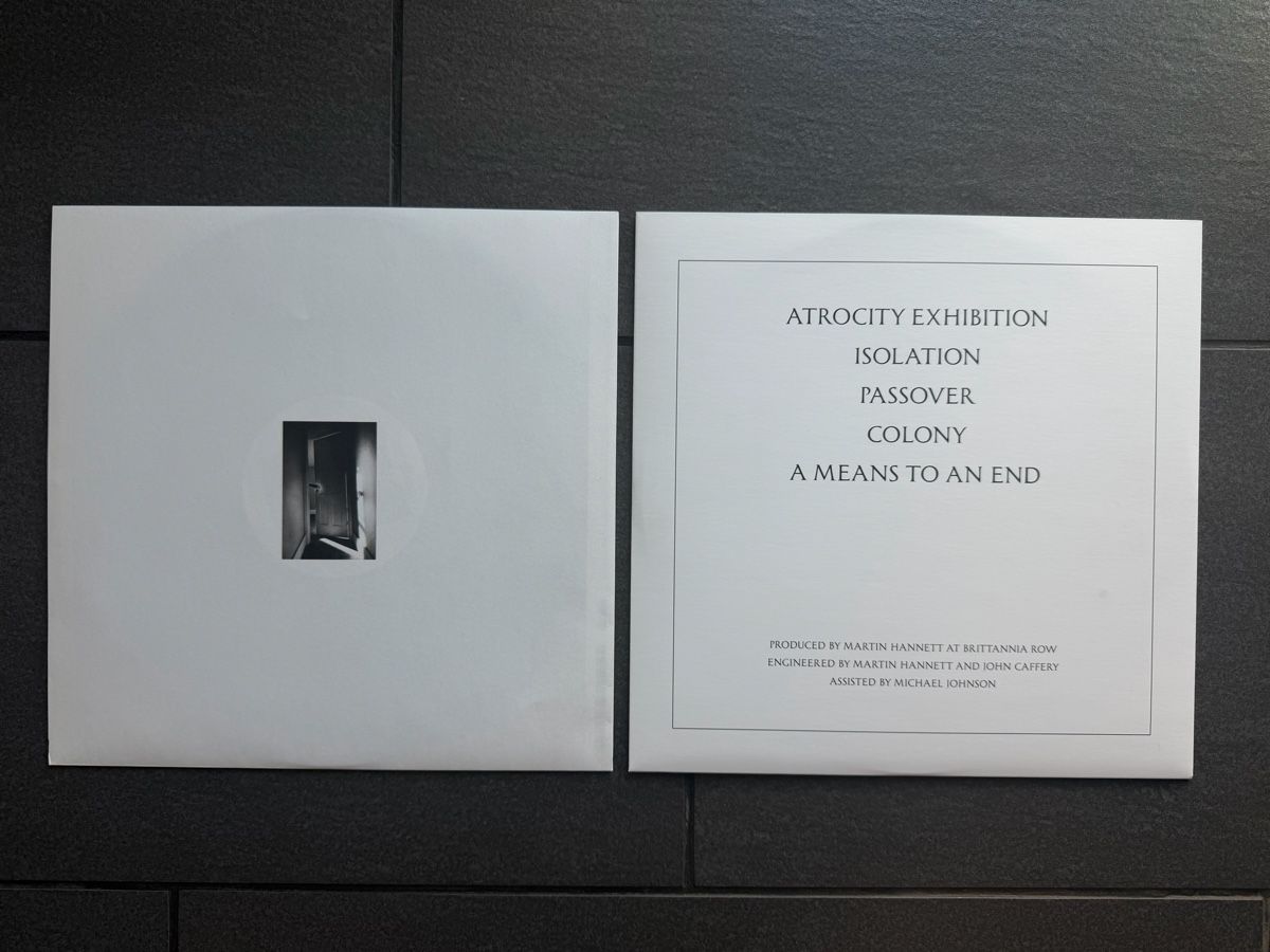 Dischi in vinile: Joy Division Vinyl Unknown Pleasures/Closer – Usato da Zürich venduto da cENS0R 2
