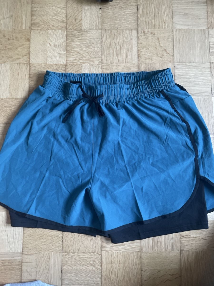 Hosen: Sporthose  – Gebraucht aus Liebefeld von jer_tz6y