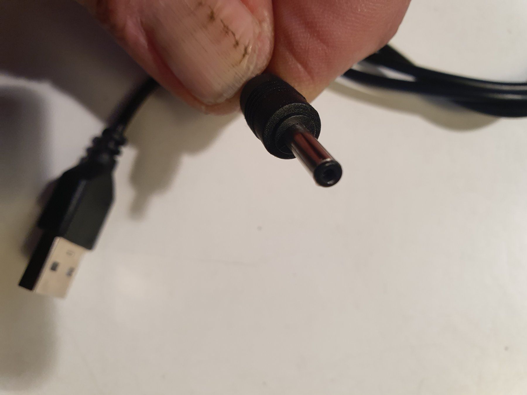 Cavi: USB-zu-DC-Stromversorgungskabel 120 cm – Usato da Zürich venduto da loosebone 3