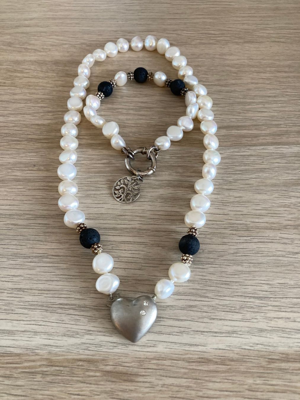 Sonstiger Schmuck: Perlenschmuck Set – Gebraucht aus Niederdorf von Anderlemon