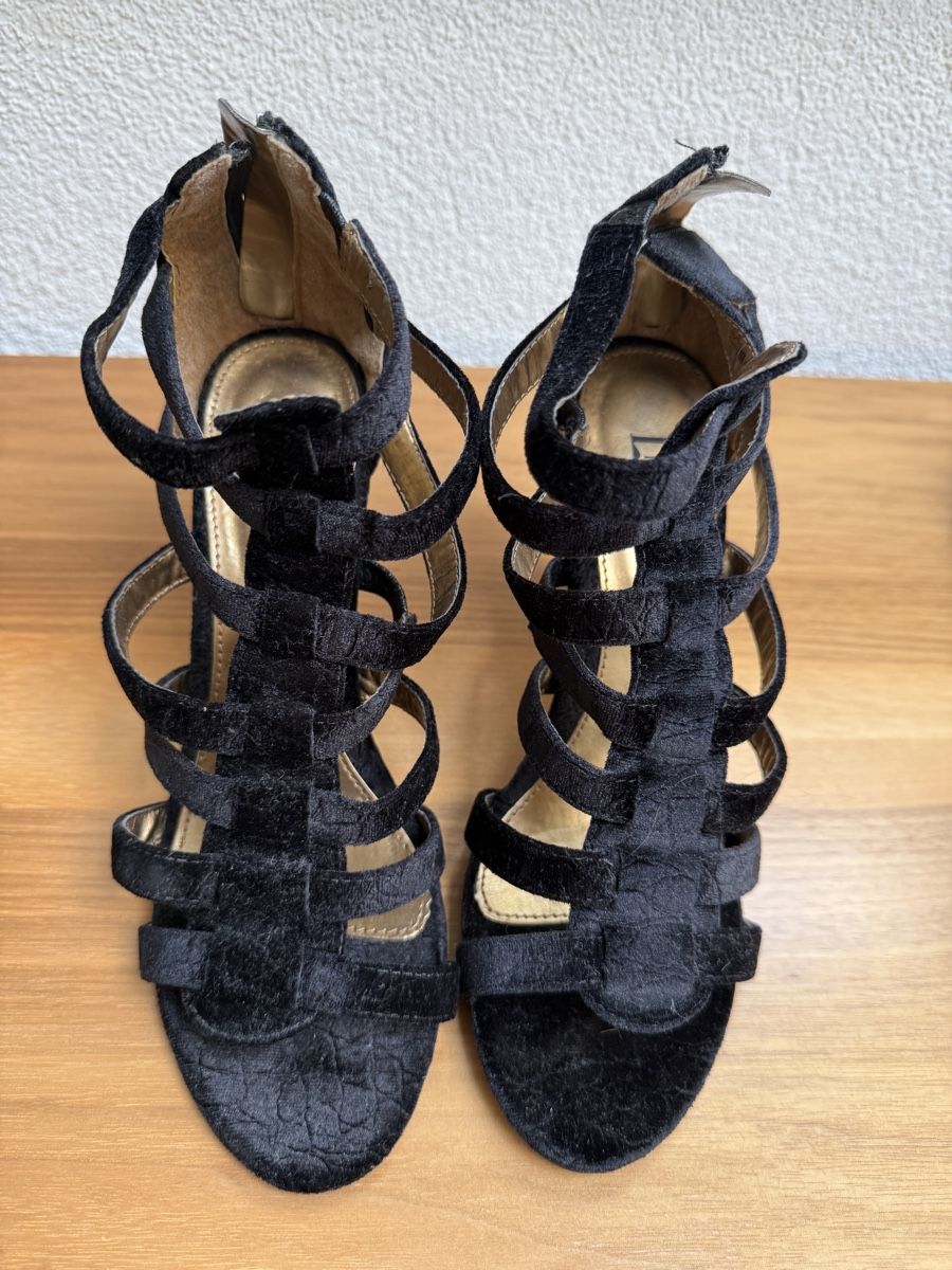 Scarpe da donna: Sandalen (mit Absatz) – Nuovo (secondo la descrizione) da Flawil venduto da BouBouBou