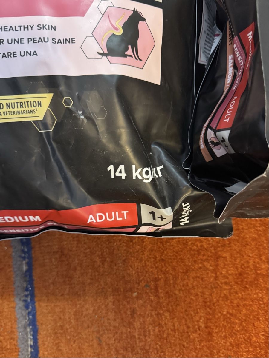 Mangimi: Hundefutter neu 2 stk.  – Nuovo (secondo la descrizione) da Schlieren venduto da Freundlich02 5