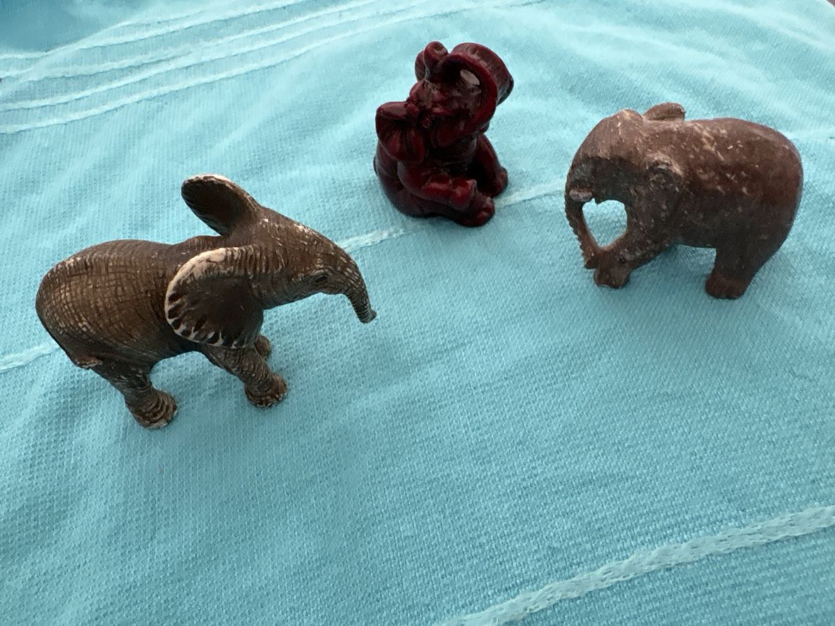 Figurines: Drei Elefanten Figuren – D'occasion à Zürich par Sundaygirl 1