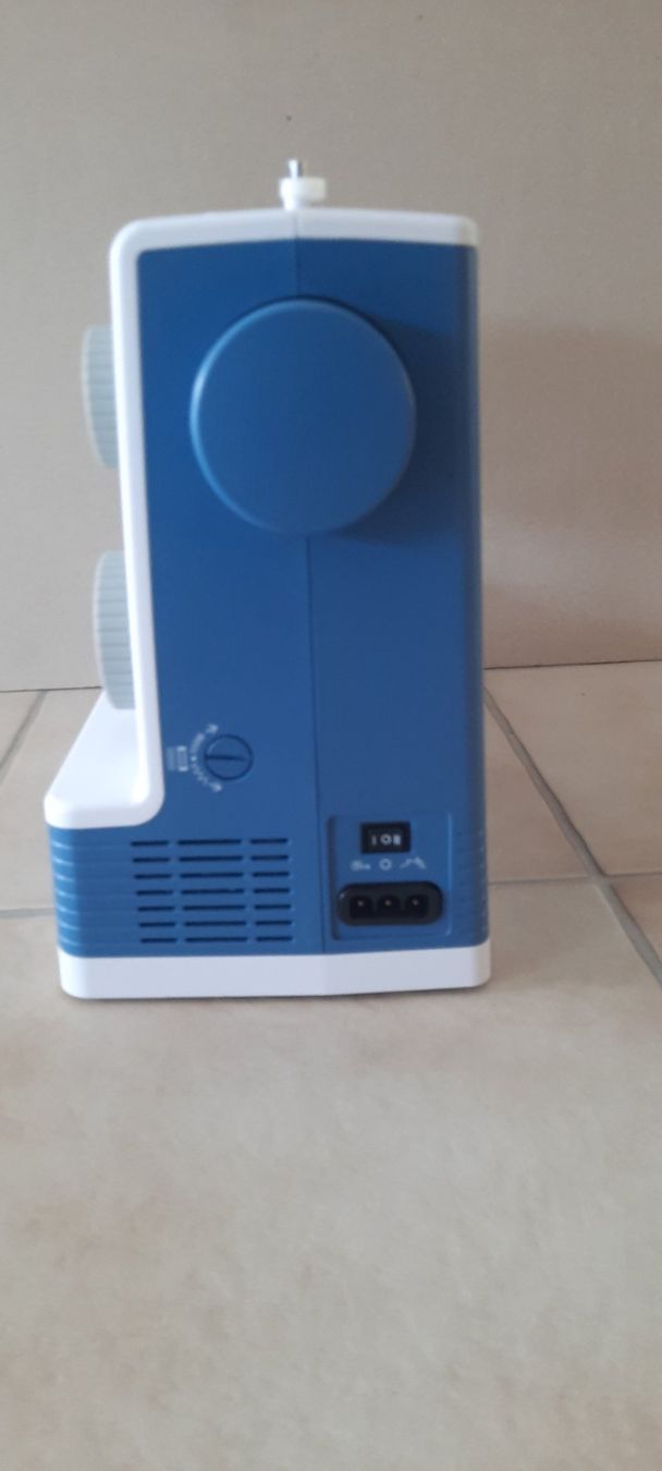 Bernina Macchine da cucire: Bernette b05 Academy – Usato da Lauerz venduto da manasi 4