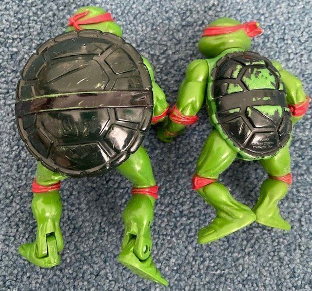 Statuette: 2 Ninja Turtle Figuren (vintage) – Usato da Meilen venduto da FAVALLID
