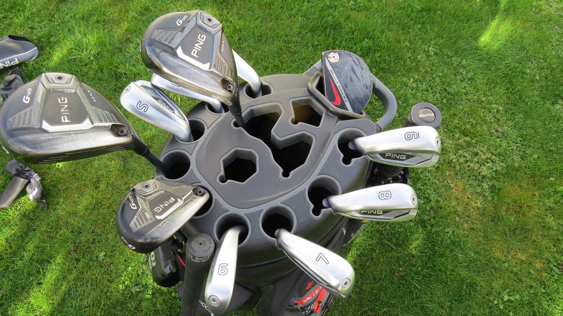 Schläger & Sets: Golf Bag mit Schläger – Gebraucht aus Wil von  6
