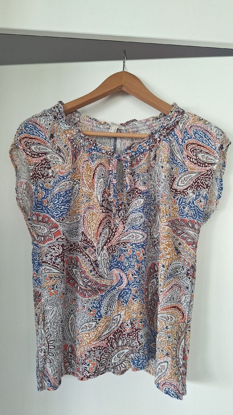 Esprit Camicette: Sommer Bluse von Esprit mit Paisley Muster, Gr. 36 – Usato da Oberkulm venduto da kar_jgx9