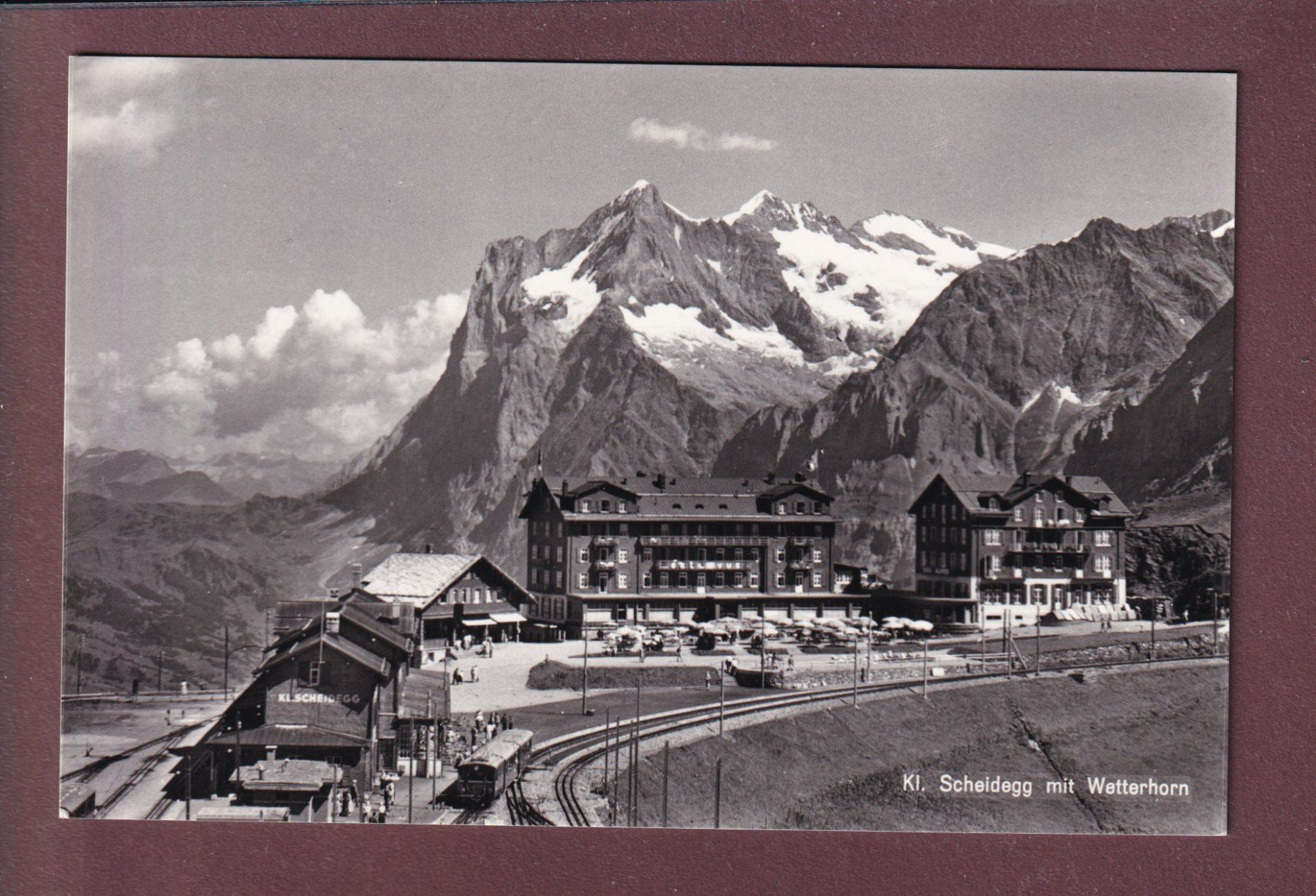 Cartoline postali: KLEINE SCHEIDEGG - Bahn - Wetterhorn – Usato da Pully venduto da nicecards