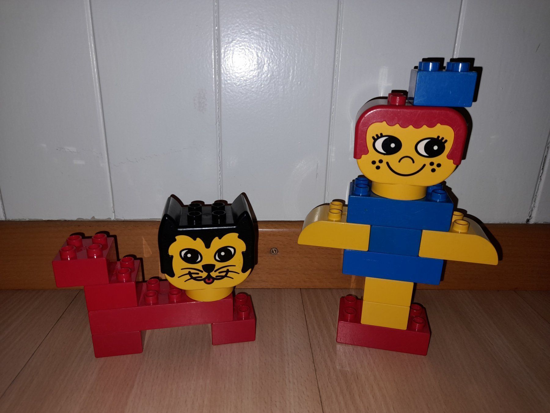 Lego Spielzeuge: Lego Duplo Mädchen mit Katze 1595 Klassiker – Gebraucht aus Wittenbach von Gugielmo
