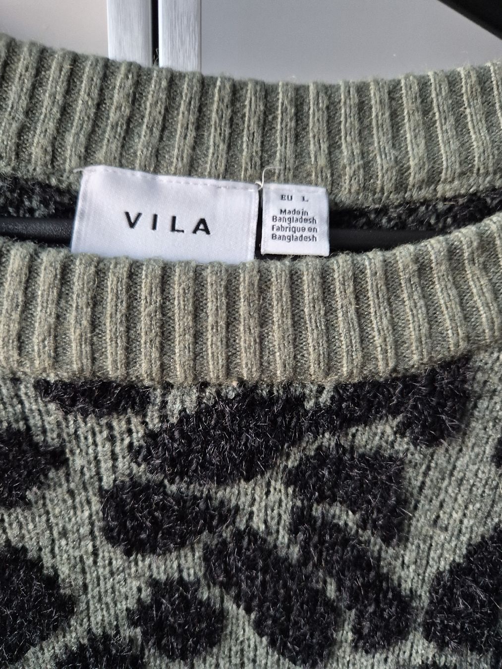 Vila Maglioni & Felpe: Vila Strickpullover Leo-Muster grün, Grösse L 💚 – Nuovo (secondo la descrizione) da Goldach venduto da nikkaaa 1