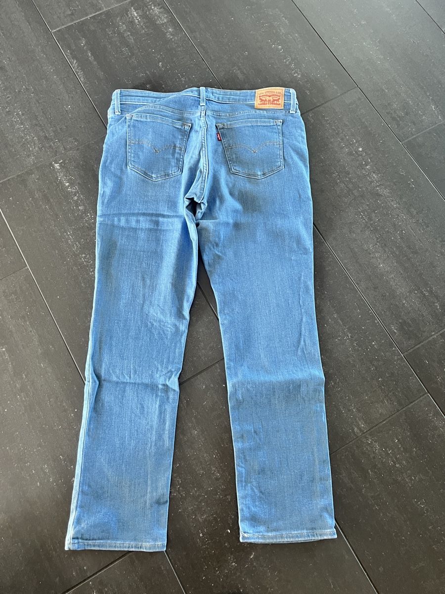 Levi's Jeans: Jeans Levis Grösse 32/30 – D'occasion à Kreuzlingen par Tagetes2 1