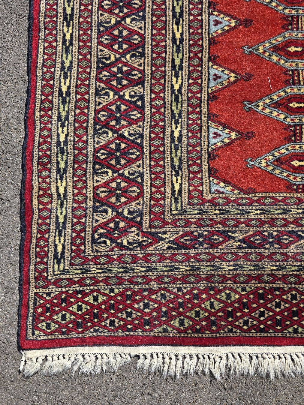 Tappeti: Teppich Seide Kelim rot/beige/schwarz gemustert mit Fransen – Usato da Chur venduto da jasi18 1