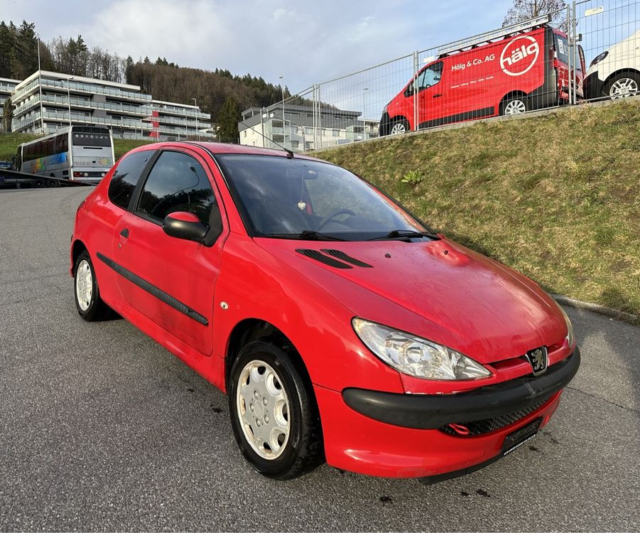 Peugeot 206 1.4i mit Klima!