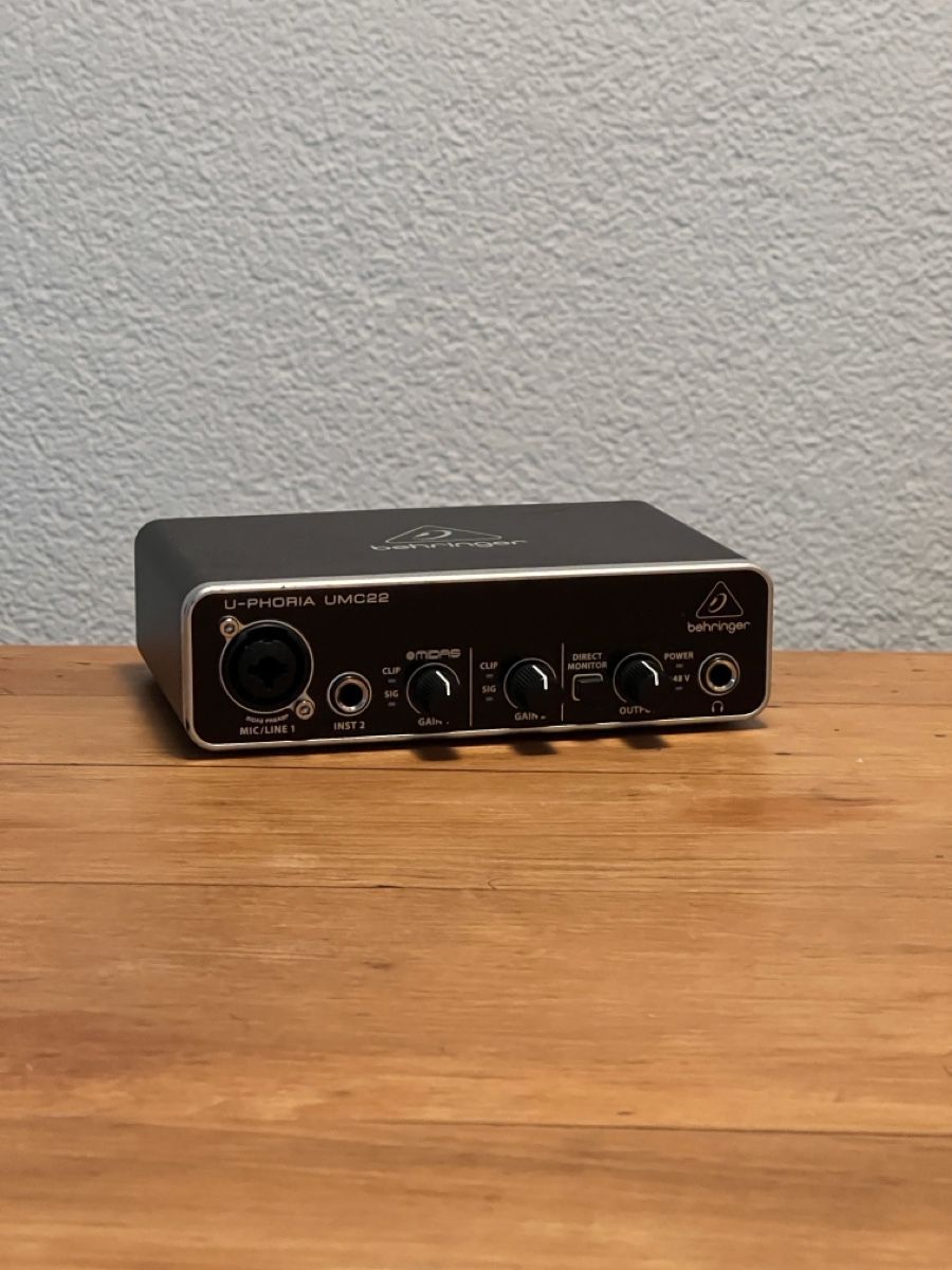 Behringer Equipement studio: Behringer U-Phoria UMC22 – D'occasion à Bern par Dnruben
