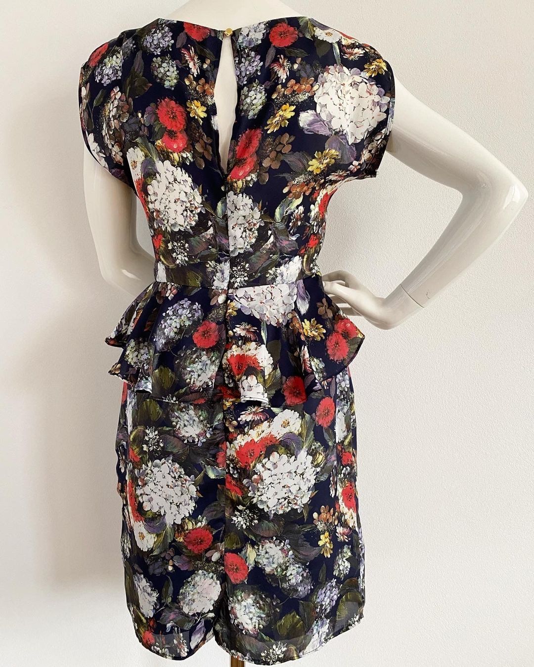 Vestiti: Warehouse Kleid Gr. XS – Usato da Killwangen venduto da was.sharp 1