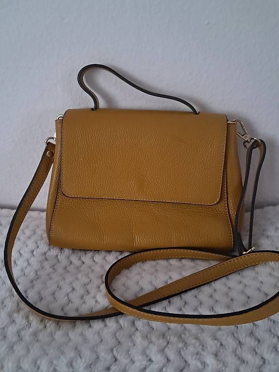 Taschen für Damen: Ledertasche  – Gebraucht aus Basel von len_t965