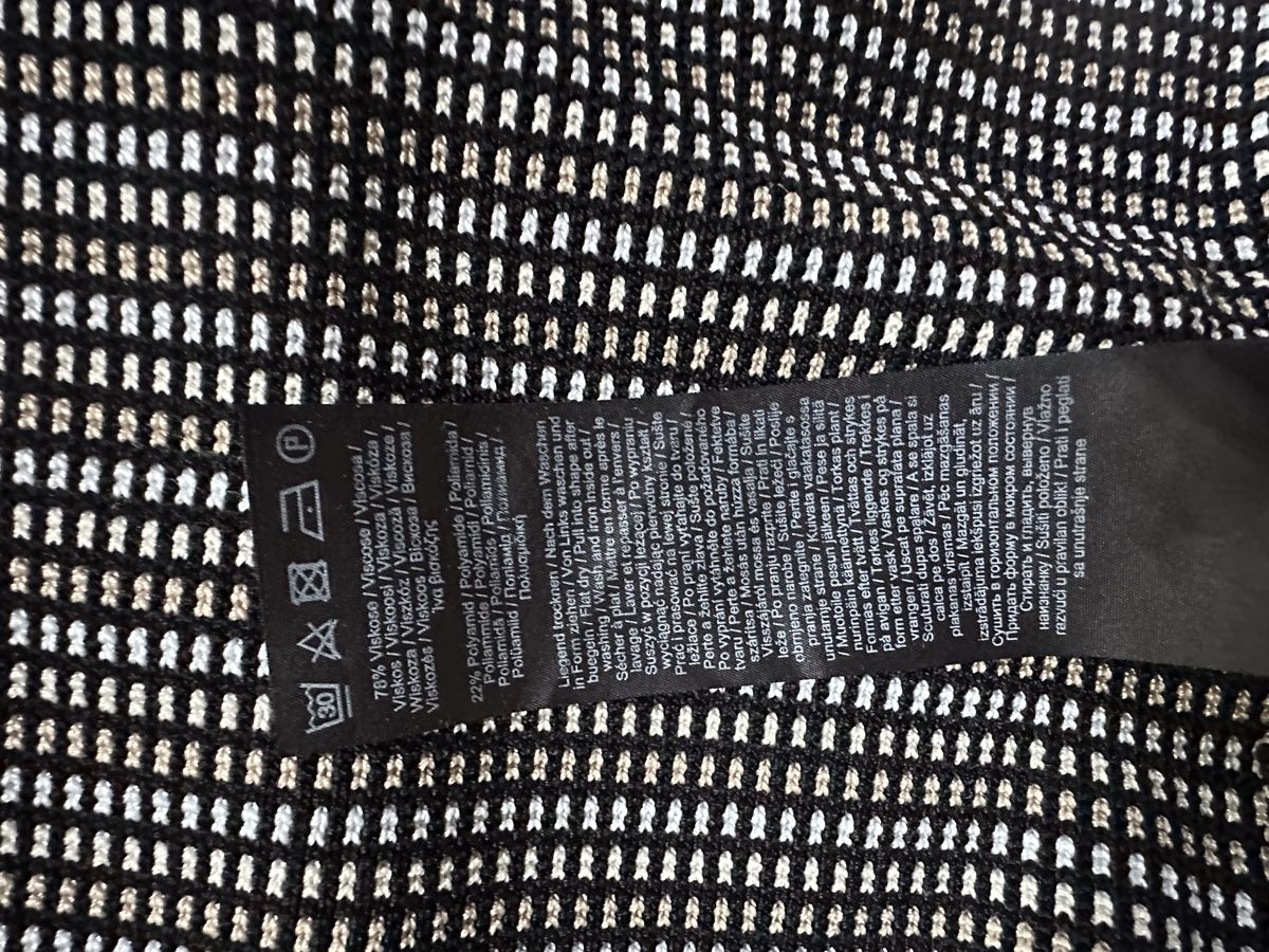 Tops: Comma Pullunder  gemustert Grösse 42 – Gebraucht aus Flumserberg Tboden von Marielef3 4
