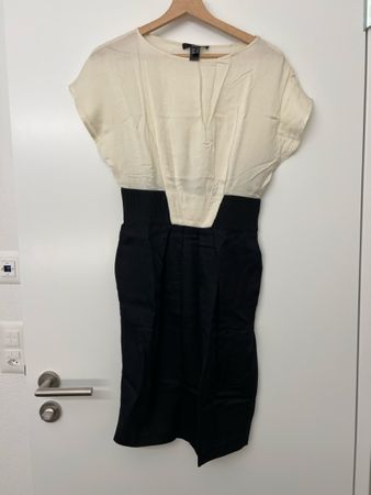 Chic Summer Dress - Black and Cream, Size M