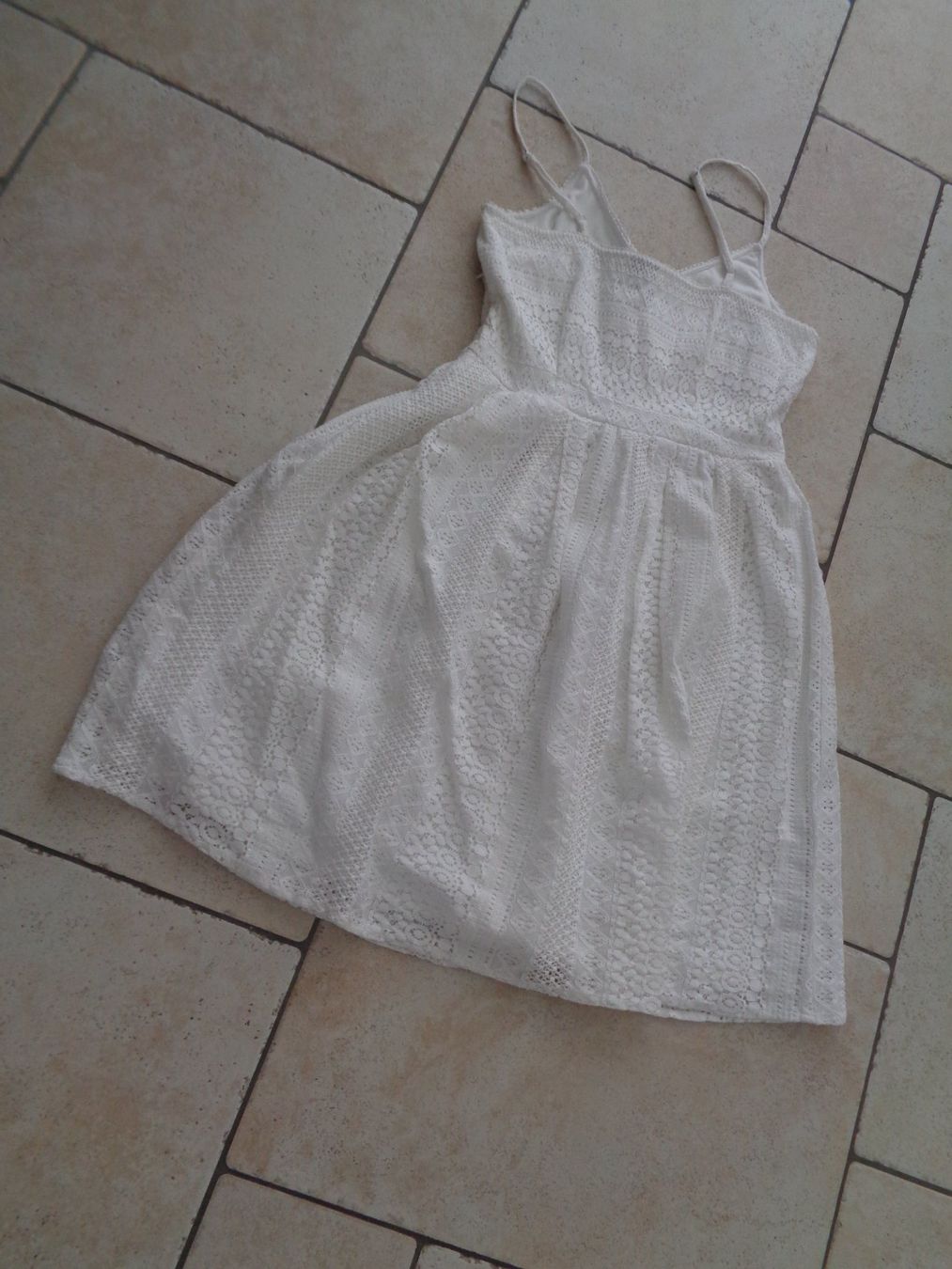 Vero Moda Vestiti: Kleid  Vero Moda  Grösse  S – Usato da Kreuzlingen venduto da Robi-2003 4