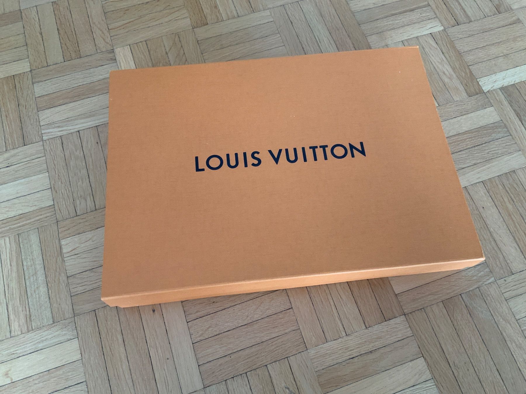 Maglioni & Felpe: Louis Vuitton Damen Pulli Gr.XS wie neu – Usato da Zollikerberg venduto da Vip-outlet 6