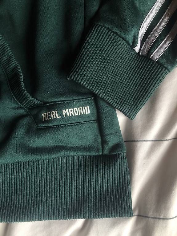 Giacche: 2012 Adidas Real Madrid Jacke – Usato da Wegenstetten venduto da secondhand.jpg 2