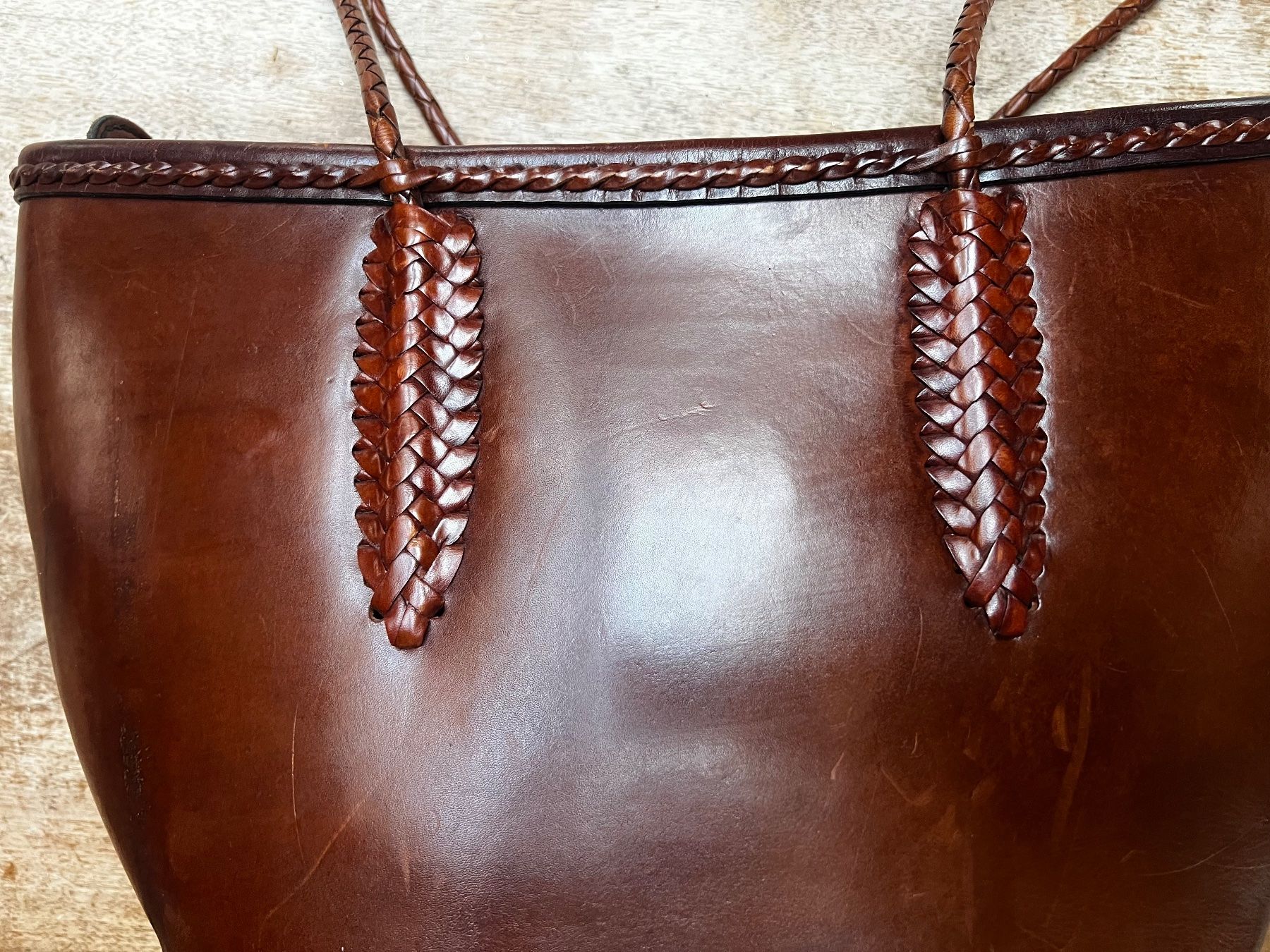 Borse da donna: Wunderschöne, handgefertigte Handtasche aus edlem Leder – Usato da Zürich venduto da janikova 1