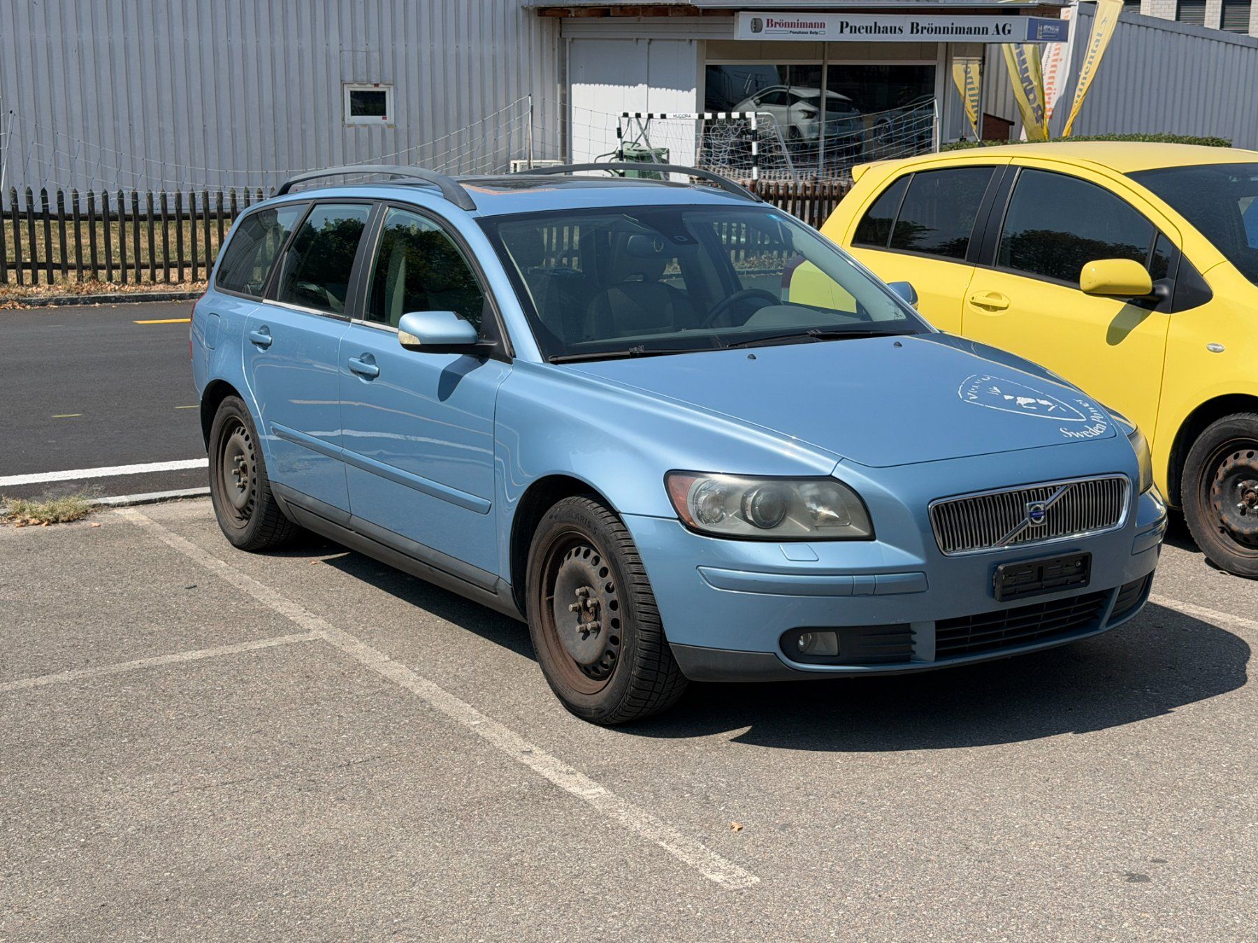 Volvo Autos: VOLVO V50 2.0D Kombi – Defekt aus Belp von neno24 1