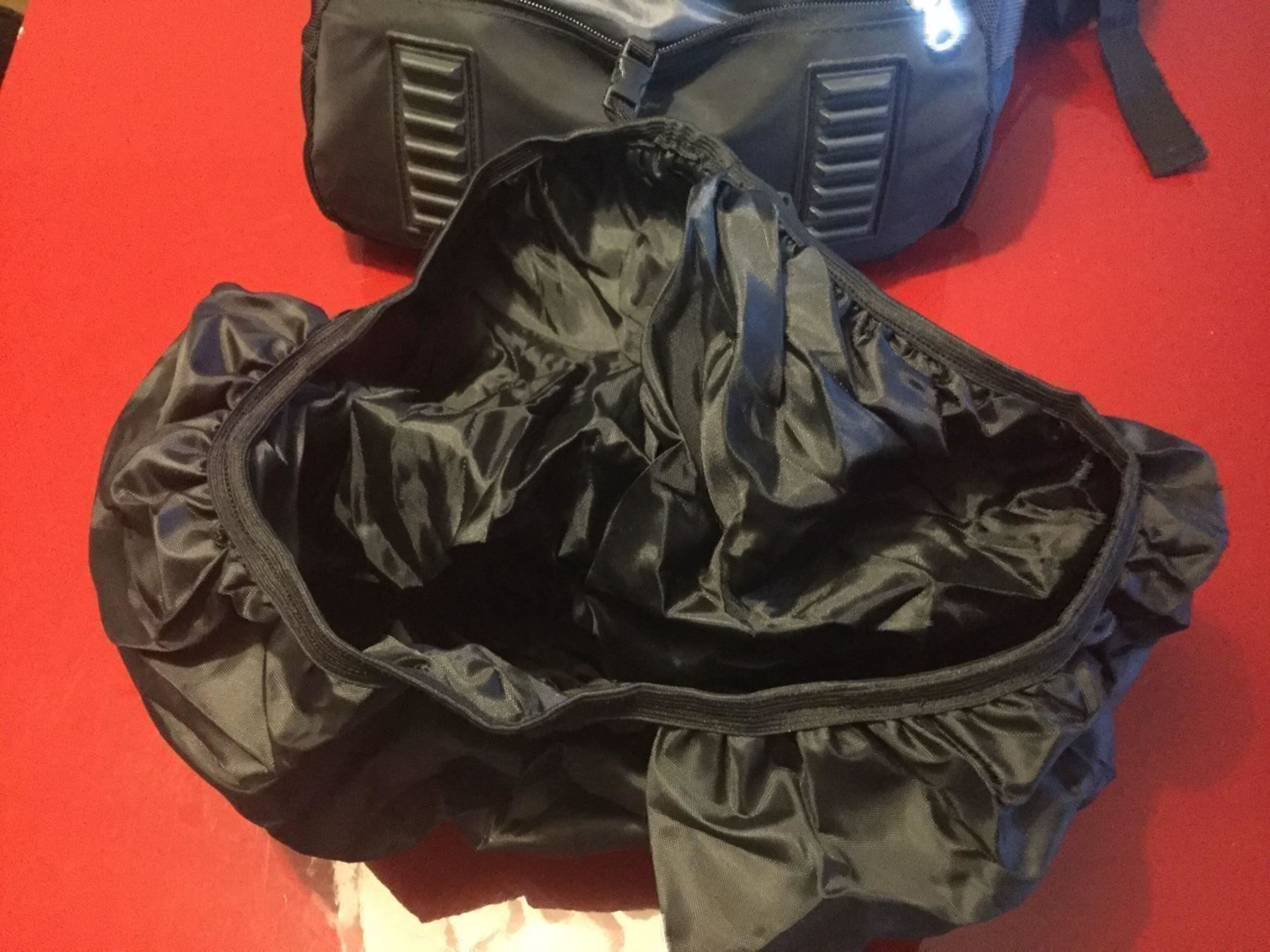 Taschen: SAC POUR APPAREIL PHOTO – Gebraucht aus Brügg BE von traindenuit 5