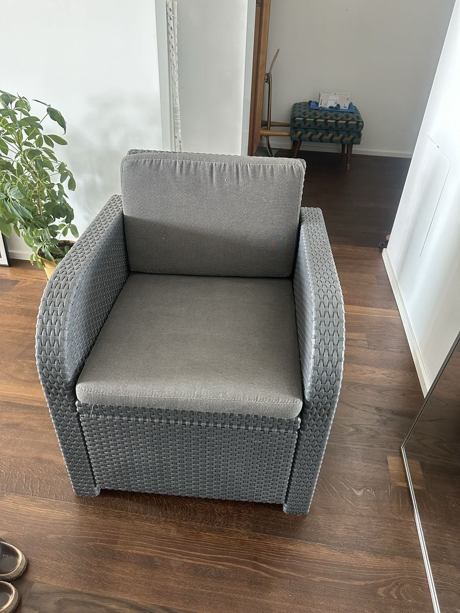 Poltrone: Lounge Set (2 Sessel, 1 Sofa) – Usato da Zürich venduto da ConnyLee 1