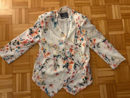 Bershka Blazer Damen Weiss Blumenmuster